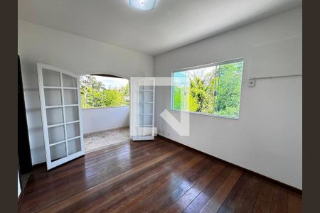 Casa à venda com 5 quartos, 333m² em Barra da Tijuca, Rio de Janeiro