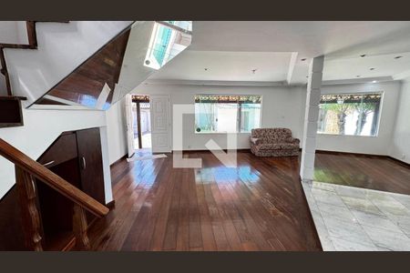 Casa à venda com 5 quartos, 333m² em Barra da Tijuca, Rio de Janeiro