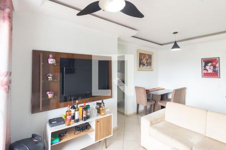 Sala de apartamento para alugar com 2 quartos, 49m² em Vila Carmosina, São Paulo