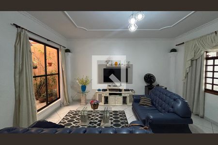 Sala de casa à venda com 3 quartos, 218m² em Vila Camilópolis, Santo André