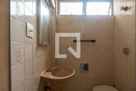 Banheiro de kitnet/studio para alugar com 1 quarto, 30m² em Cerqueira César, São Paulo