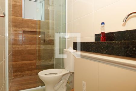 Banheiro de apartamento para alugar com 1 quarto, 35m² em Vila Rosaria, São Paulo