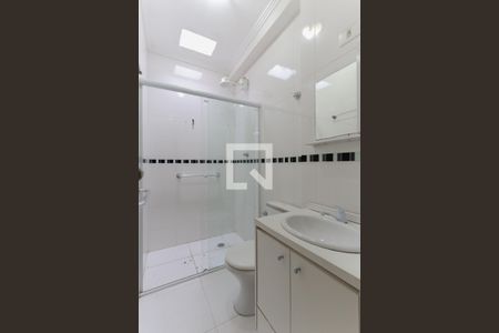 Banheiro da suíte de casa para alugar com 2 quartos, 105m² em Casa Verde, São Paulo