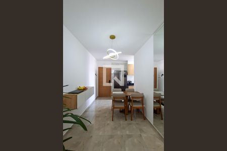 Sala de apartamento para alugar com 2 quartos, 70m² em Boqueirão, Praia Grande