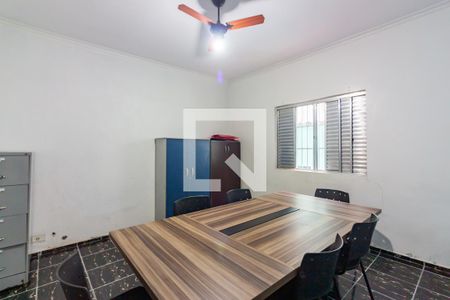 Casa à venda com 3 quartos, 250m² em Santo Antônio, Osasco