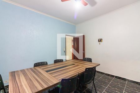 Casa à venda com 3 quartos, 250m² em Santo Antônio, Osasco