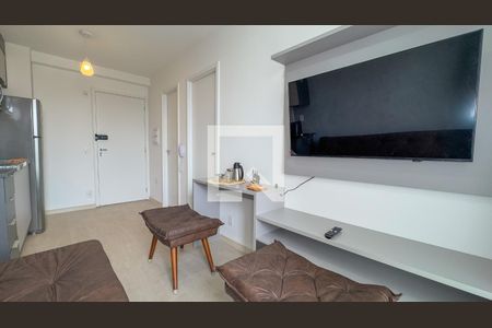 sala e cozinha de apartamento para alugar com 1 quarto, 31m² em Santo Amaro, São Paulo