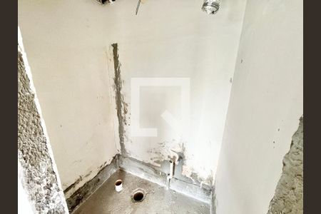 Lavabo de apartamento à venda com 2 quartos, 117m² em Vila Baruel, São Paulo
