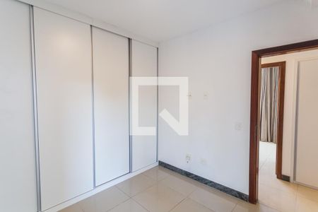 Suíte de apartamento para alugar com 3 quartos, 97m² em Santo Antônio, Belo Horizonte