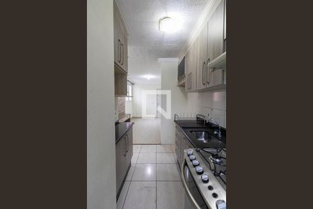 Sala/Cozinha/Área de Serviço  de apartamento para alugar com 2 quartos, 42m² em Vila Curuçá Velha, São Paulo