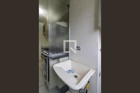 Sala/Cozinha/Área de Serviço  de apartamento para alugar com 2 quartos, 42m² em Vila Curuçá Velha, São Paulo