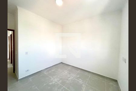 Quarto 2 de casa para alugar com 2 quartos, 65m² em Parque Mikail, Guarulhos