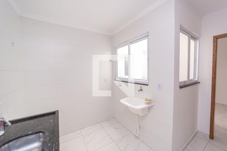 Cozinha e Área de Serviço de apartamento para alugar com 2 quartos, 40m² em Ponte Rasa, São Paulo