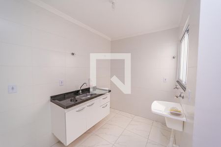 Cozinha e Área de Serviço de apartamento para alugar com 2 quartos, 40m² em Ponte Rasa, São Paulo