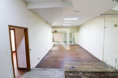 Sala de casa para alugar com 4 quartos, 400m² em Vila Cordeiro, São Paulo