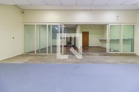 Sala de casa para alugar com 4 quartos, 400m² em Vila Cordeiro, São Paulo