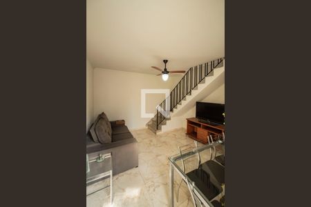 Sala de casa à venda com 4 quartos, 165m² em Vila da Saúde, São Paulo