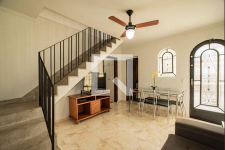 Sala de casa à venda com 4 quartos, 165m² em Vila da Saúde, São Paulo