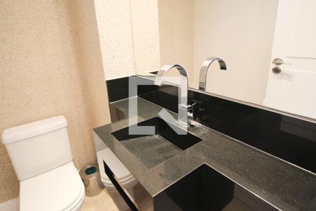 Lavabo de apartamento à venda com 2 quartos, 168m² em Itaim Bibi, São Paulo