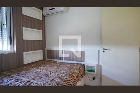 Quarto 1 de apartamento para alugar com 2 quartos, 54m² em Humaitá, Porto Alegre