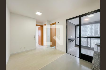 Sala de apartamento para alugar com 2 quartos, 38m² em Centro, Osasco