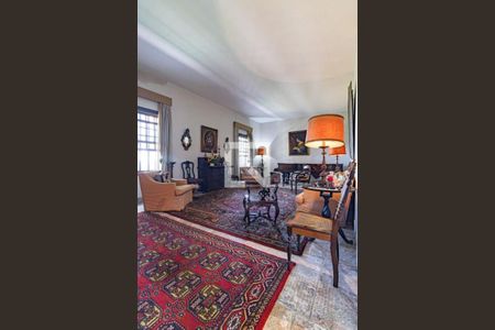 Casa à venda com 4 quartos, 460m² em Alto de Pinheiros, São Paulo