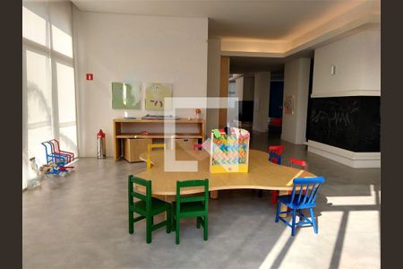 Apartamento à venda com 3 quartos, 134m² em Vila Anastácio, São Paulo