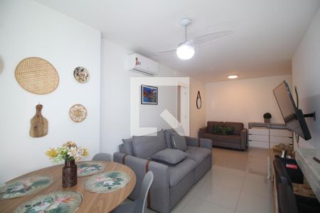 Sala de apartamento à venda com 2 quartos, 80m² em Barra Olímpica, Rio de Janeiro