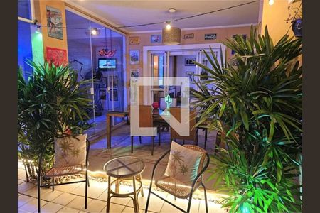 Casa à venda com 4 quartos, 550m² em Jardim Morumbi, São Paulo