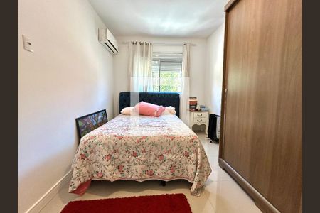 Suíte  de apartamento para alugar com 2 quartos, 63m² em Pantanal, Florianópolis