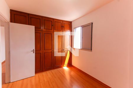 Quarto 2 de apartamento para alugar com 2 quartos, 60m² em Água Rasa, São Paulo