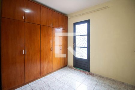 Quarto  de casa para alugar com 2 quartos, 80m² em Parque Pinheiros, Taboão da Serra