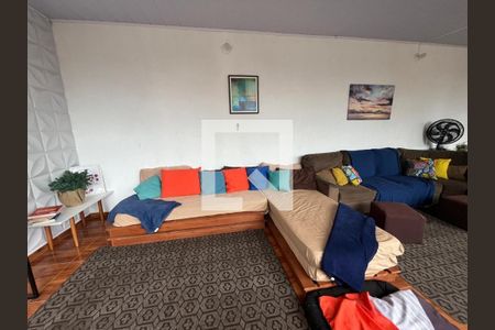 Casa à venda com 2 quartos, 188m² em Vila Helena, Santo André