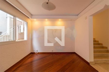 Casa à venda com 4 quartos, 369m² em Jardim dos Estados, São Paulo