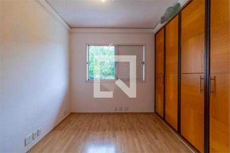 Casa à venda com 4 quartos, 369m² em Jardim dos Estados, São Paulo