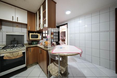 Sala/Cozinha de casa para alugar com 8 quartos, 300m² em Jardim de Lorenzo, São Paulo