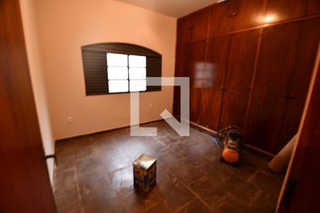 Quarto 1 de casa para alugar com 4 quartos, 1000m² em Chácara Santa Margarida, Campinas