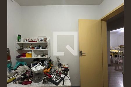 Quarto 2 de casa para alugar com 3 quartos, 330m² em Moinho Velho, São Paulo