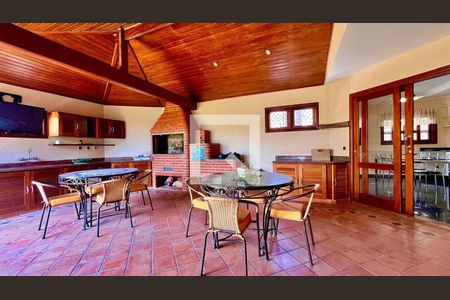 Casa para alugar com 4 quartos, 590m² em Morada dos Pinheiros (Aldeia da Serra), Barueri