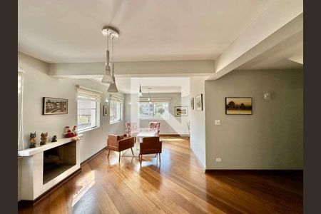Casa para alugar com 5 quartos, 650m² em Parque Dom Henrique, Cotia