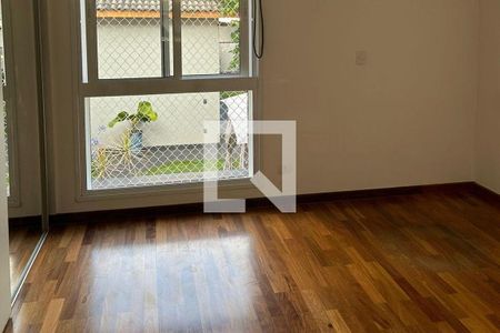 Casa para alugar com 3 quartos, 250m² em Terras do Madeira, Carapicuíba
