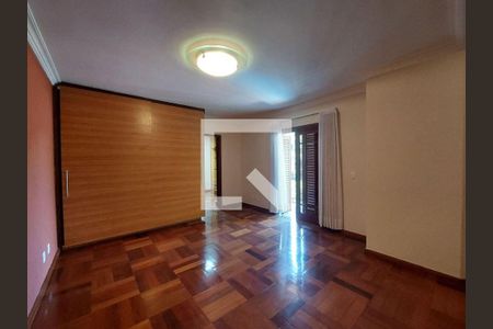 Casa para alugar com 4 quartos, 436m² em São Paulo II, Cotia