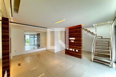 Apartamento para alugar com 4 quartos, 200m² em Botafogo, Rio de Janeiro