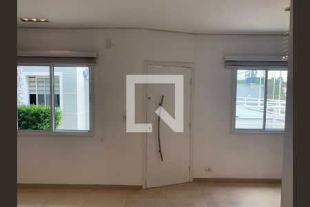 Sala de casa de condomínio à venda com 2 quartos, 123m² em Jardim Santa Ines, São Paulo