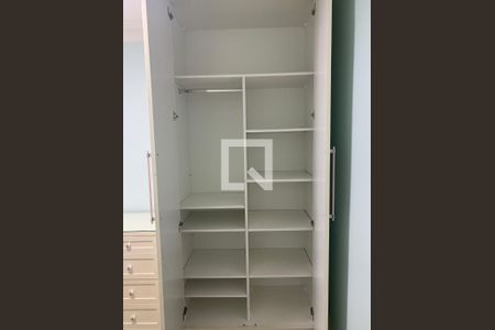 Quarto de casa de condomínio à venda com 2 quartos, 123m² em Jardim Santa Ines, São Paulo