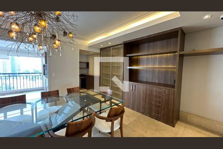 Apartamento para alugar com 3 quartos, 168m² em Água Branca, São Paulo