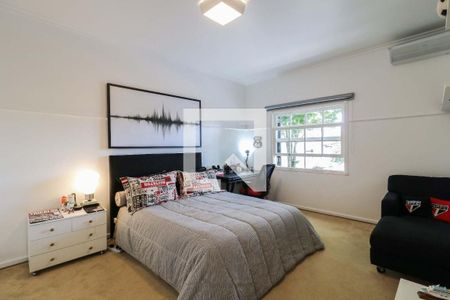 Casa à venda com 4 quartos, 600m² em Jardim Guedala, São Paulo