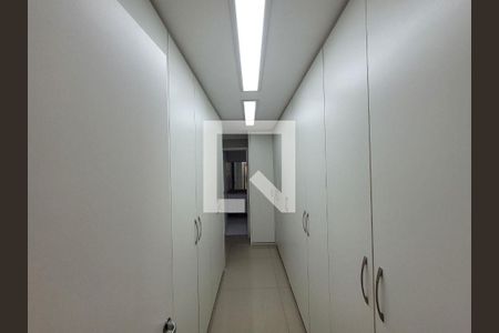 Apartamento para alugar com 3 quartos, 202m² em Alphaville Empresarial, Santana de Parnaíba