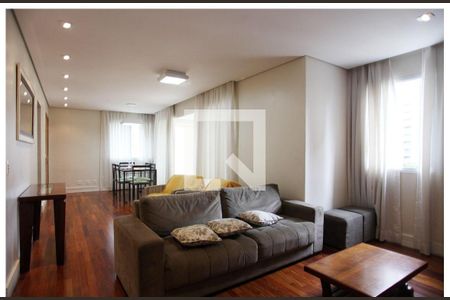 Apartamento para alugar com 3 quartos, 121m² em Santo Amaro, São Paulo