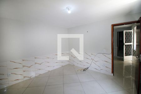 Quarto de casa para alugar com 1 quarto, 64m² em Olaria, Rio de Janeiro